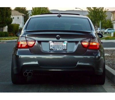 Комплект задних фонарей Black Line до сентября 2008 BMW E90