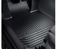 Резиновые коврики передние черные F07